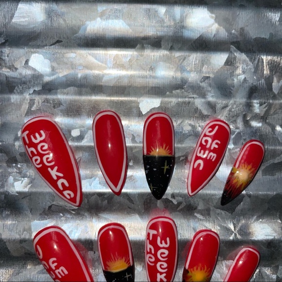 THE WEEKND Dawn FM press on nail Set - Picture 8 of 10